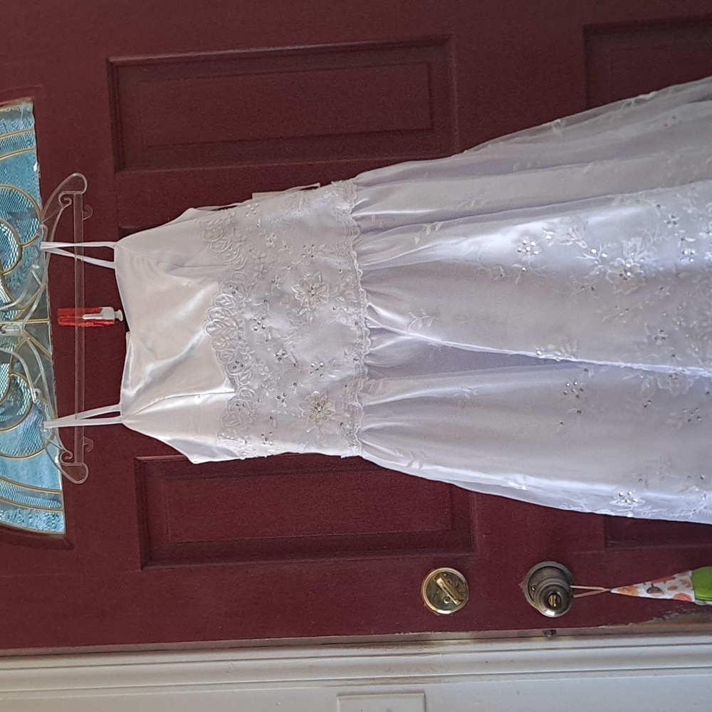 White satin lace girl dress
